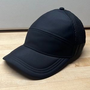 Women’s Lululemon SnapBack running hat.